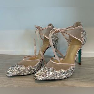 Betsy Johnson Sparkling Rhinestone Pump - Size 8 in Champagne.